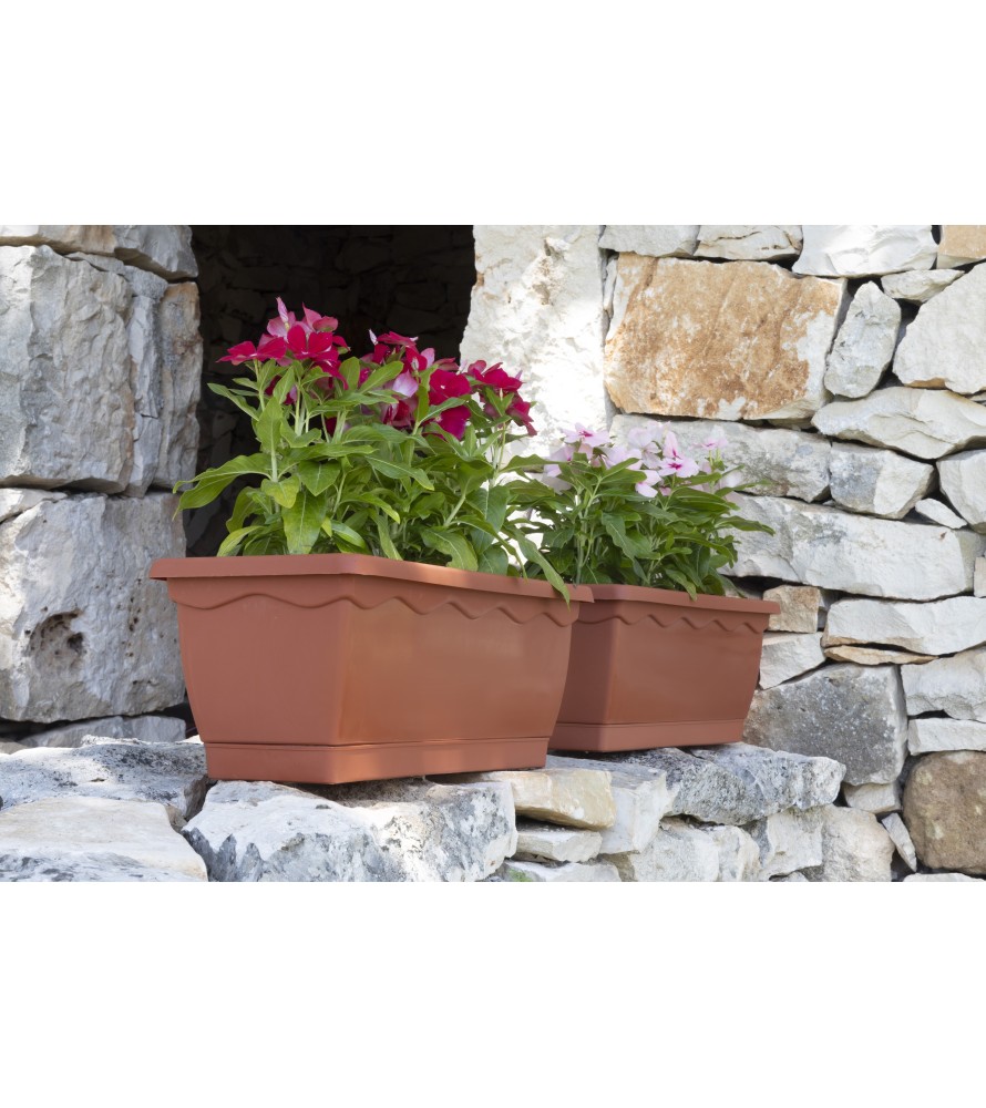 Vulcano Window Box with Saucer Terracotta